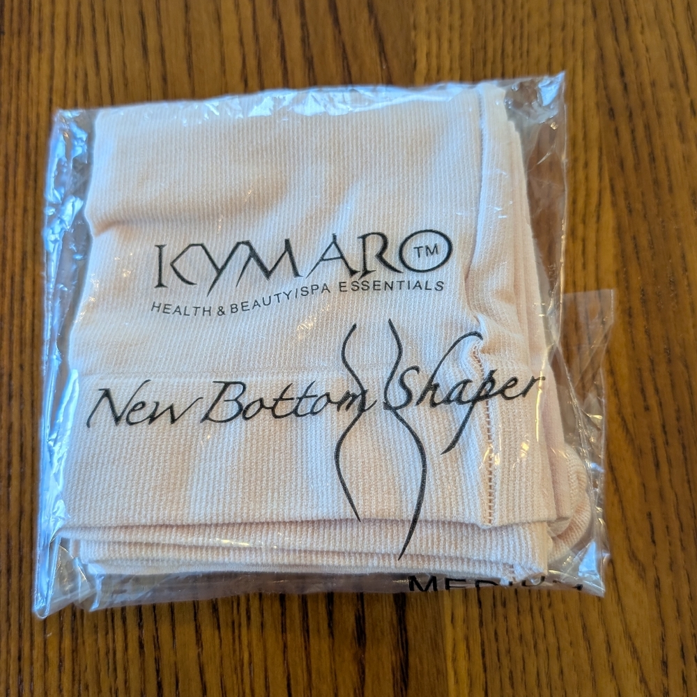 Kymaro New Bottom Shaper Shorts, Cream, Size M - NEW